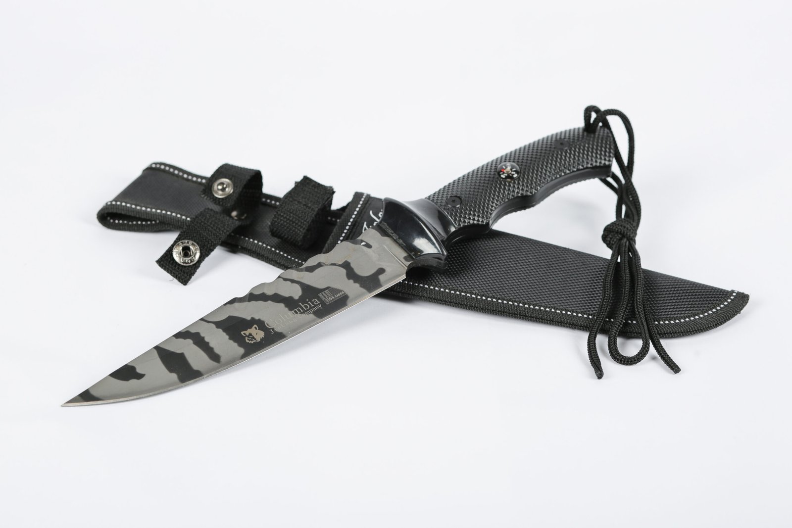 7X4A1144 Columbia SA26 Tactical Fixed Blade Knife - Image 1
