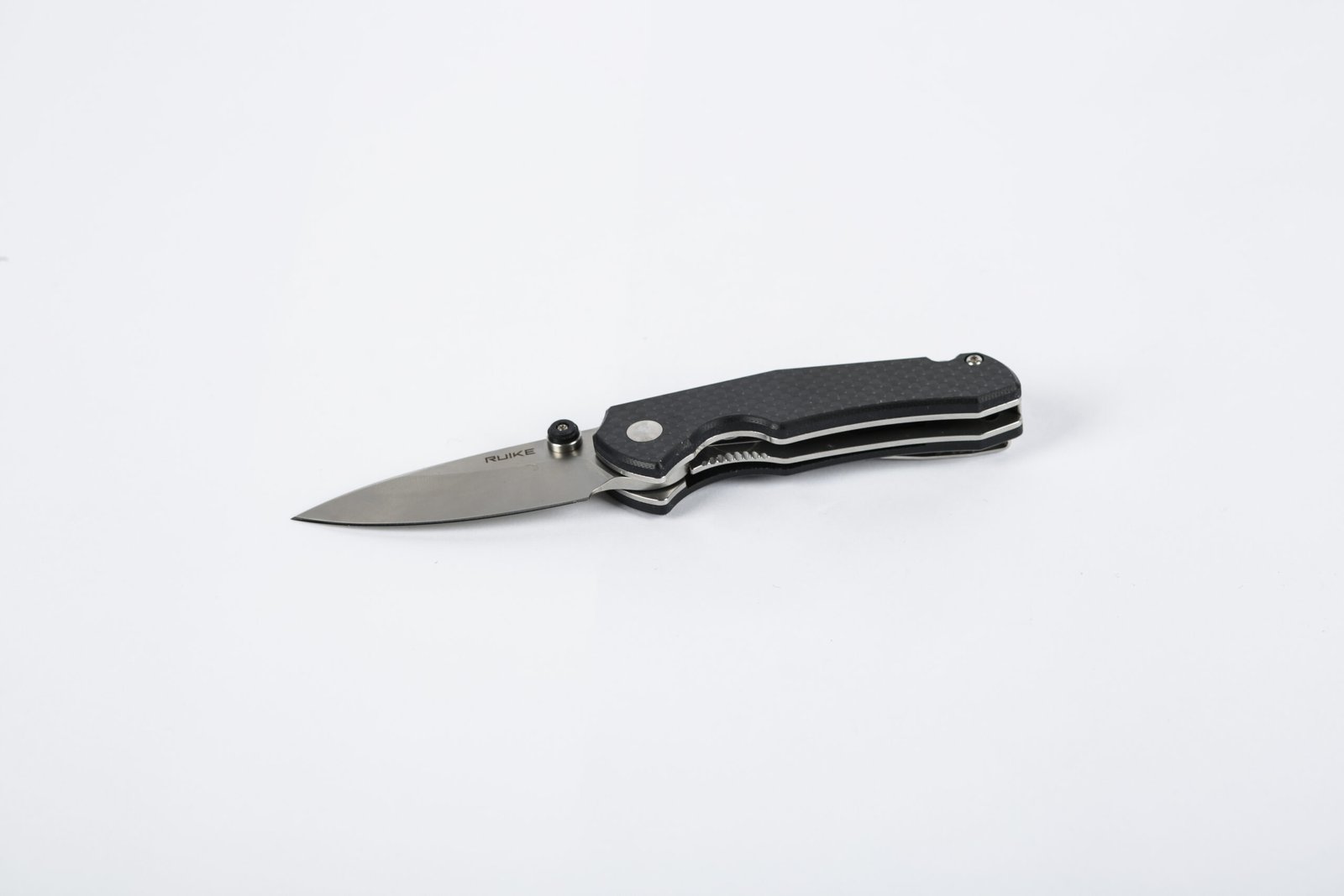 7X4A1156 Ruike P671-CB Folding Knife - Carbon Fiber/G10 - Image 1